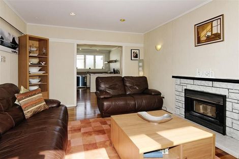 Photo of property in 18 Whittle Place, New Windsor, Auckland, 0600