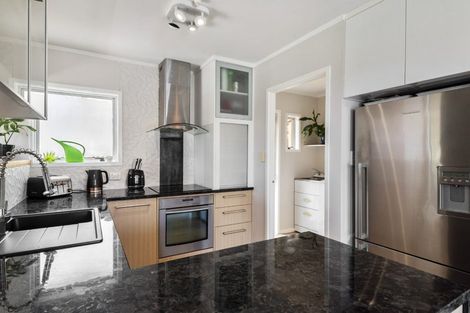 Photo of property in 1/43 Telstar Place, Beach Haven, Auckland, 0626