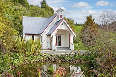 Photo of property in 59 Chamberlain Road, Bombay, 2675