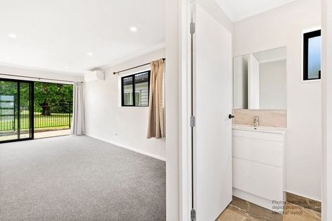 Photo of property in 2/20 Blanche Way, Half Moon Bay, Auckland, 2012