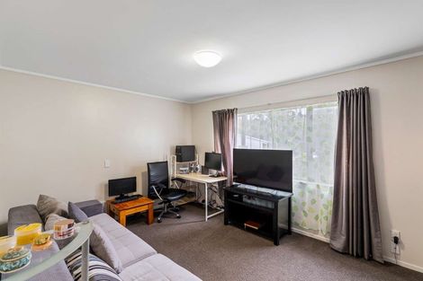 Photo of property in 13 Kay Road, Swanson, Auckland, 0614