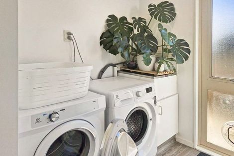 Photo of property in 2b Donovan Street, Te Puke, 3119