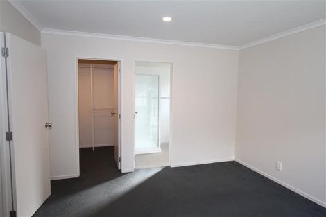 Photo of property in 12 Thornlea Grove, Waiuku, 2123