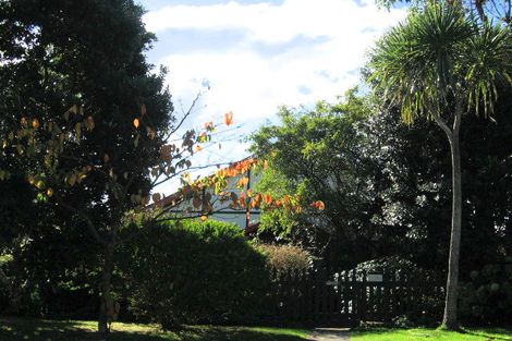 Photo of property in 20 Kauri Street, Eastbourne, Lower Hutt, 5013