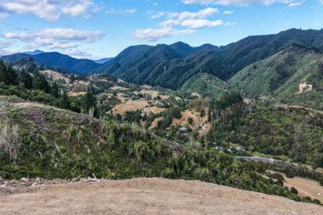 Photo of property in 80 Ross Road, Hira, 7071