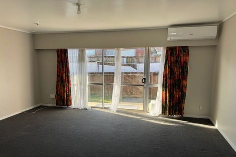 Photo of property in 1/94 Beaumonts Way, Manurewa, Auckland, 2102