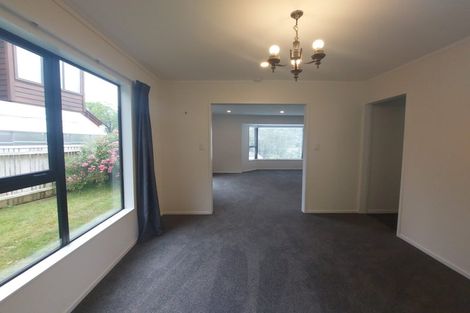 Photo of property in 11 Thatcher Crescent, Crofton Downs, Wellington, 6035