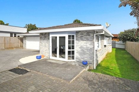 Photo of property in 2/45 Great South Road, Papakura, 2110