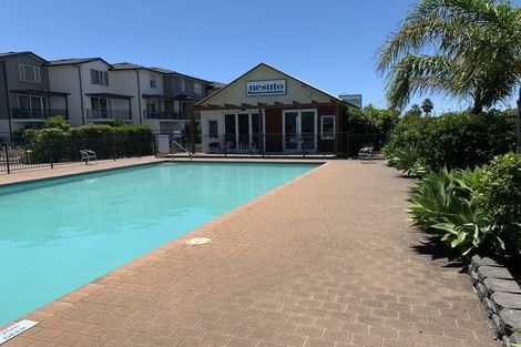 Photo of property in 3/1 Opito Way, East Tamaki, Auckland, 2013