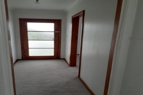 Photo of property in 15 Mako Mako Road, Levin, 5510