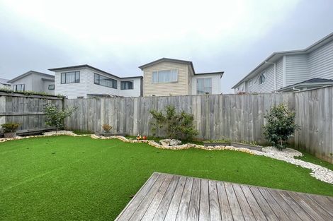 Photo of property in 32 Myland Drive, Hobsonville, Auckland, 0616