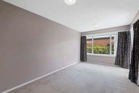 Photo of property in 29 Gleneagles Terrace, Ilam, Christchurch, 8053