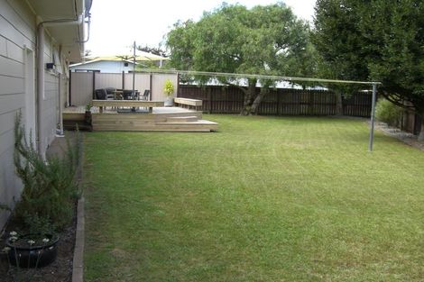 Photo of property in 14 Zenith Place, Conifer Grove, Takanini, 2112