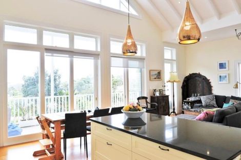 Photo of property in 38 Church Street, Devonport, Auckland, 0624