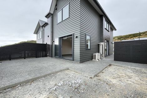 Photo of property in 30 Oakum Road, Whitby, Porirua, 5024