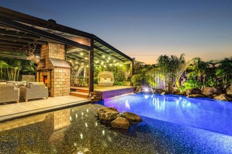 Photo of property in 121 Polo Prince Drive, Totara Park, Manurewa, 2576