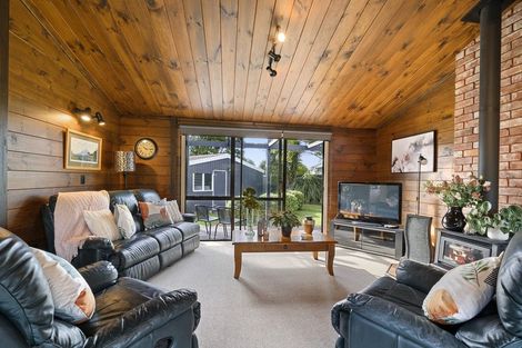 Photo of property in 5a Bayly Street, Waitara, 4320