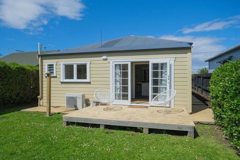 Photo of property in 204 Oxford Street, South Dunedin, Dunedin, 9012