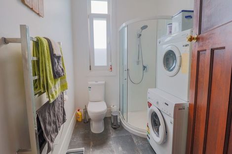 Photo of property in 28 Forbes Street, Balaclava, Dunedin, 9011