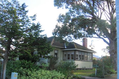 Photo of property in 4 Craddock Street, Waterloo, Lower Hutt, 5011