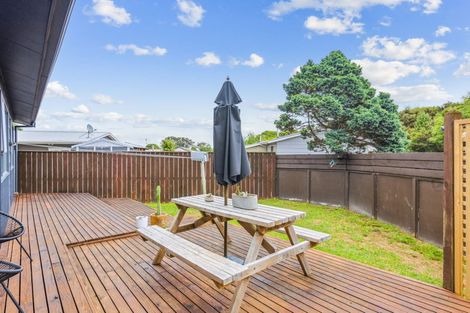 Photo of property in 14 Cypress Grove, Paraparaumu, 5032
