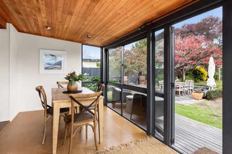 Photo of property in 23 Guthrie Road, Havelock North, 4130