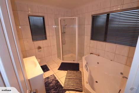 Photo of property in 2 Gracefield Place, Huntington, Hamilton, 3210