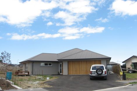 Photo of property in 5 Corsican Grove, Parklands, Christchurch, 8083
