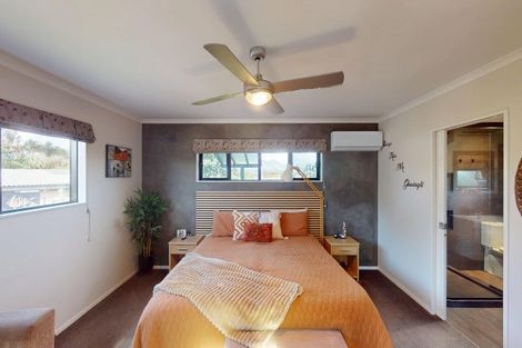 Photo of property in 46 Kent Avenue, Waitarere Beach, Levin, 5510