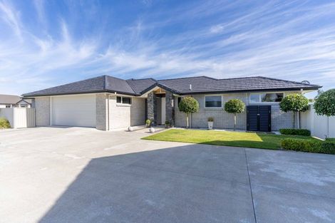 Photo of property in 18 Longwood Drive, Winton, 9720