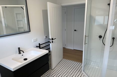 Photo of property in 1 Holloway Road, Aro Valley, Wellington, 6021