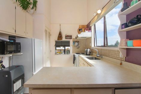 Photo of property in 2/39 Brunton Place, Glenfield, Auckland, 0629