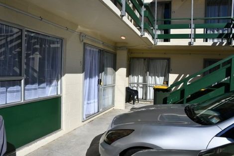 Photo of property in 5/897 Heaphy Terrace, Claudelands, Hamilton, 3214