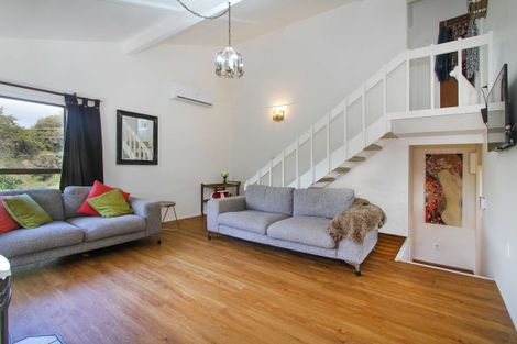 Photo of property in 2/39 Brunton Place, Glenfield, Auckland, 0629