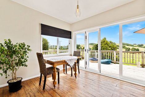 Photo of property in 25 Mapuna Road, Tangiteroria, 0381