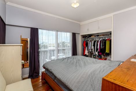 Photo of property in 22 Weymouth Street, New Plymouth, 4310