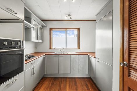 Photo of property in 108 Eversleigh Road, Belmont, Auckland, 0622