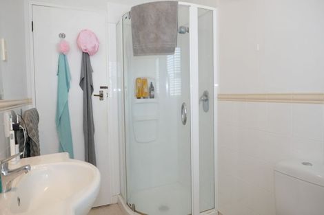 Photo of property in 8 Tui Crescent, Waikanae, 5036