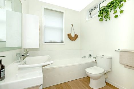 Photo of property in 23 Moana Road, Okitu, Gisborne, 4010