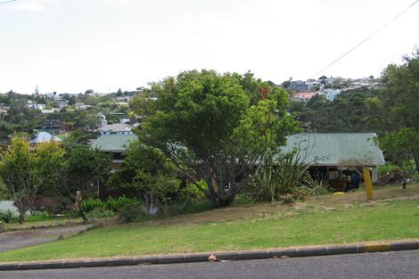 Photo of property in 97 Island Bay Road, Beach Haven, Auckland, 0626