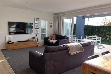 Photo of property in 9 Tahapa Crescent, Meadowbank, Auckland, 1072