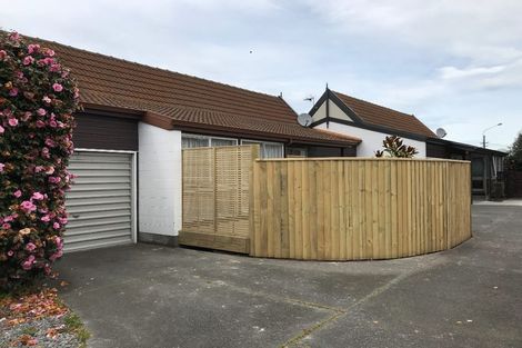 Photo of property in 2/321 Wairakei Road, Burnside, Christchurch, 8053