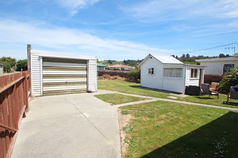 Photo of property in 15 Balmoral Street, Oamaru North, Oamaru, 9400
