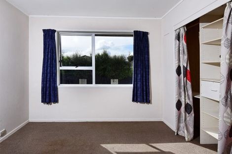 Photo of property in 1/106 Colwill Road, Massey, Auckland, 0614