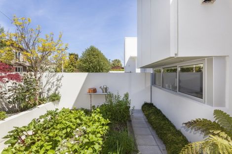 Photo of property in 37 Cox Street, Merivale, Christchurch, 8014