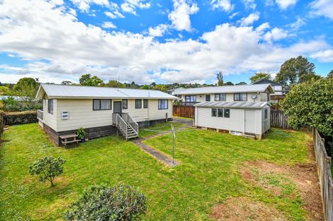 Photo of property in 2 Inca Place, Red Hill, Papakura, 2110