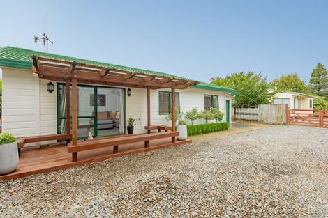 Photo of property in 8b Resolution Road, Welcome Bay, Tauranga, 3112