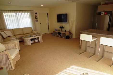 Photo of property in Mayfair Gardens, 3/2 Mayfair Close, Whitianga, 3510