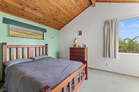 Photo of property in 37 Dingadee Street, Welcome Bay, Tauranga, 3112