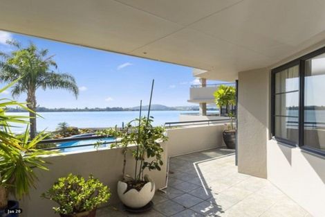 Photo of property in 4/2 Sixth Avenue, Tauranga, 3110